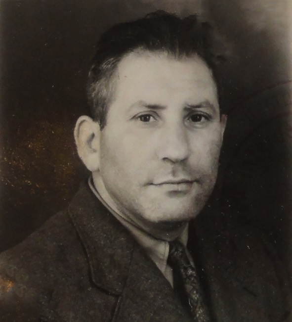 RESSELGROUBE Bernard